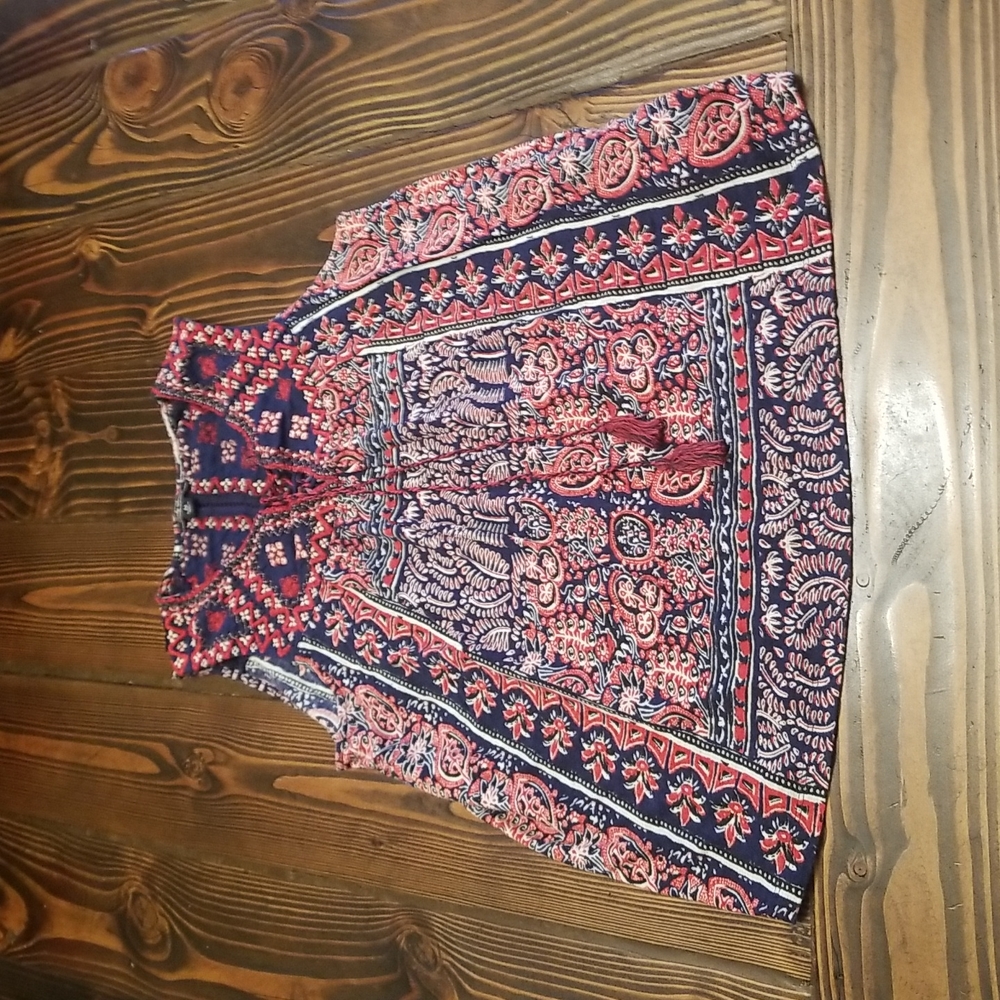 Lucky Brand womens vneck sleeveless top